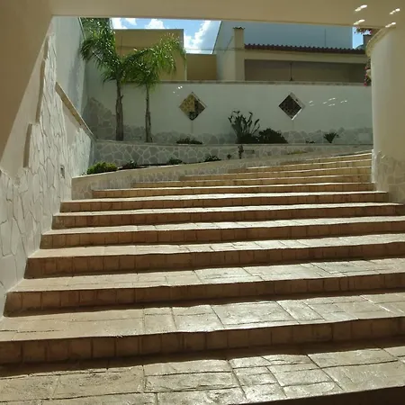 Oda ve Kahvaltı Salento 3*